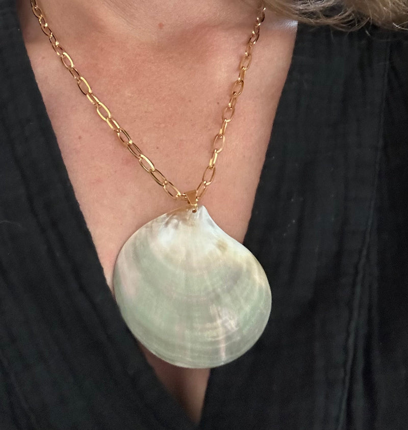 Ketting met schelp